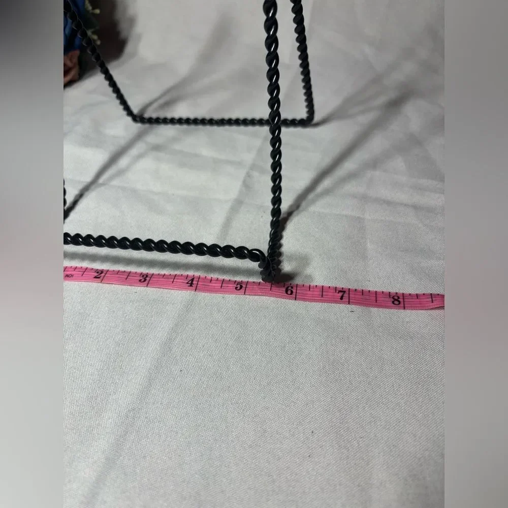 New Black Twisted Wire Display Stand Easel Showcase Variety of Items NWOT